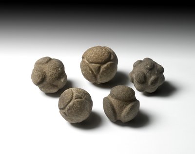 Sfera scolpita, Neolitico tardo, Scozia, c.3750-2000 a.C. da Neolithic